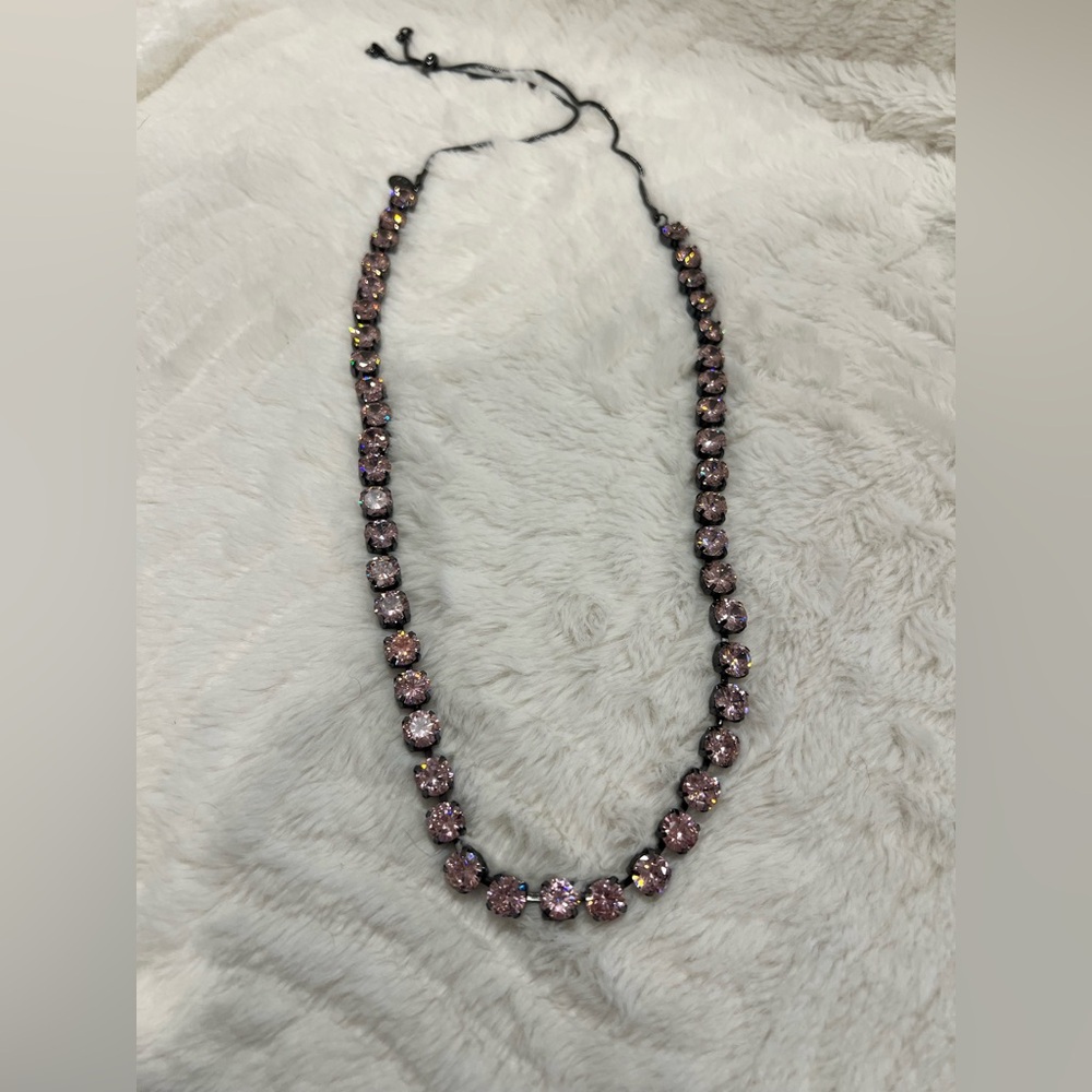 🩷Elegant Pink Crystal Necklace set in black gunmetal